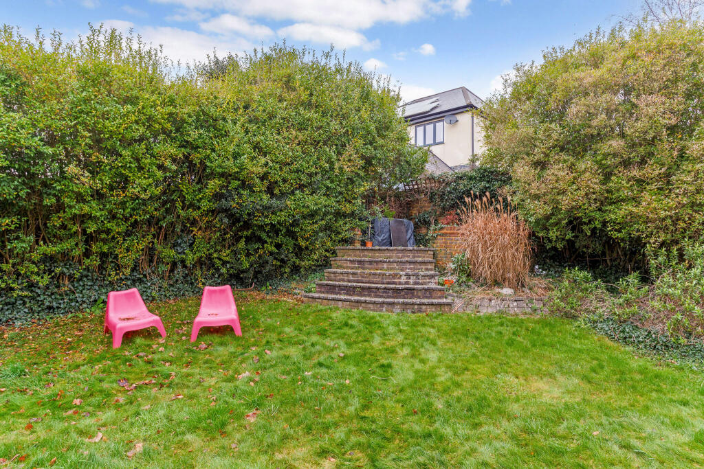 Additional image 6 of Woodcote Grove Road, Coulsdon, CR5