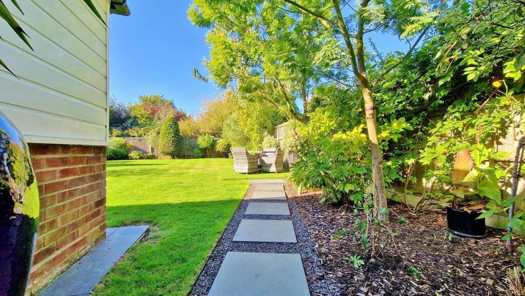 Additional image 23 of Old Parsonage Way, Frinton-On-Sea