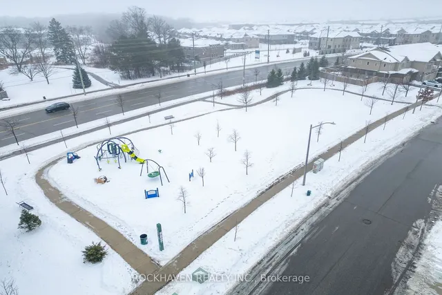 Additional image 27 of 148 Rochefort St Unit E