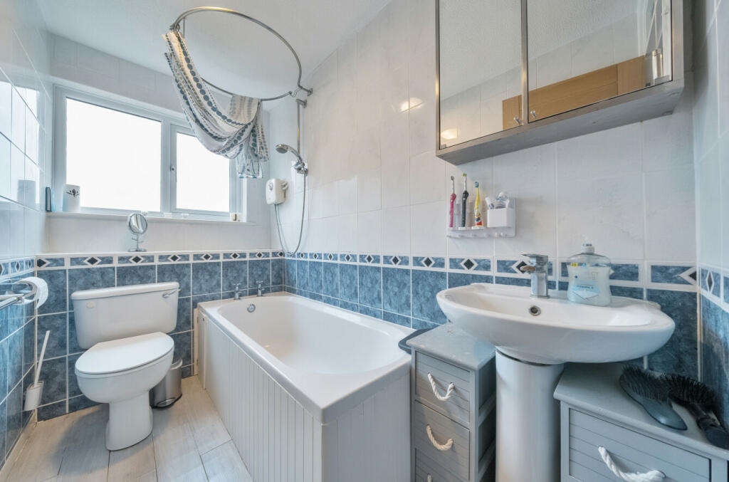 Additional image 15 of Rayfield Close, Barnston, Dunmow, Essex, CM6