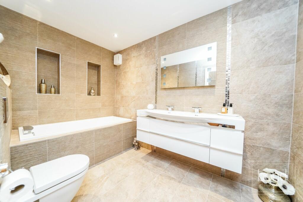 Additional image 15 of Southend Road, Howe Green, Chelmsford, CM2