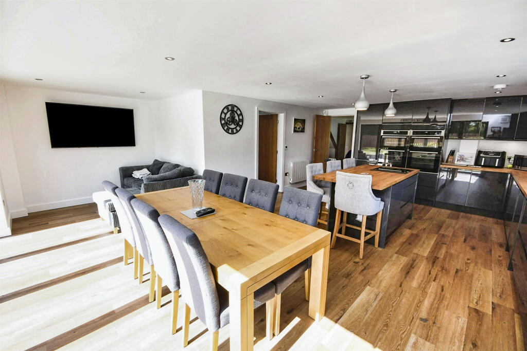 Additional image 5 of Coggeshall Road, Stisted, Braintree