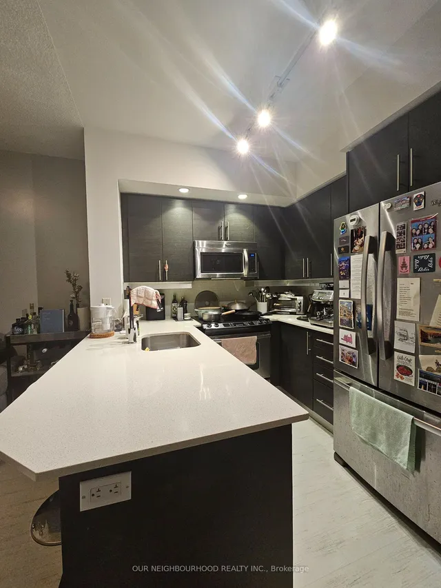 Additional image 4 of 85 East Liberty St Unit 1802