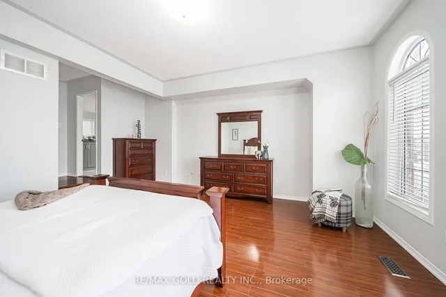 Additional image 23 of 76 Larkspur Rd