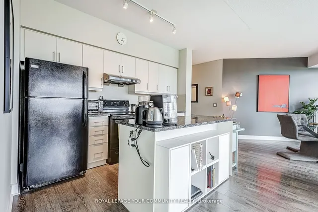 Additional image 19 of 35 Brian Peck Cres Unit 807