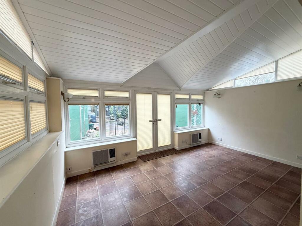 Additional image 5 of Newlands Close, Hutton, Brentwood