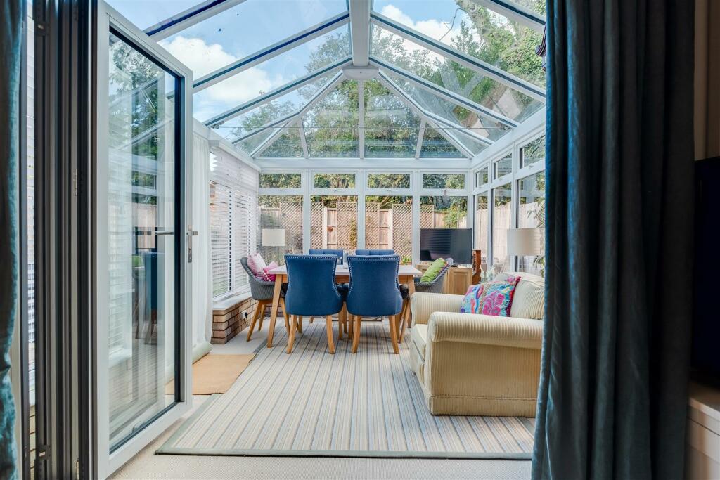 Additional image 9 of Ashtree Farm Court, Willaston, Neston