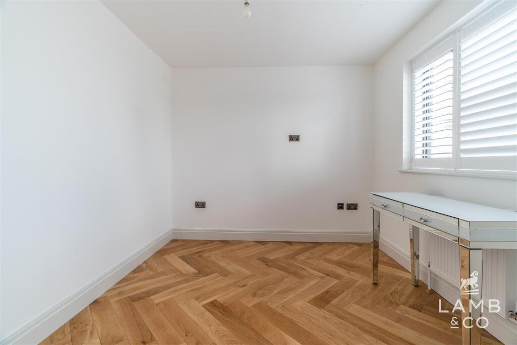 Additional image 18 of Freshwinds, Percival Road, Walton On The Naze