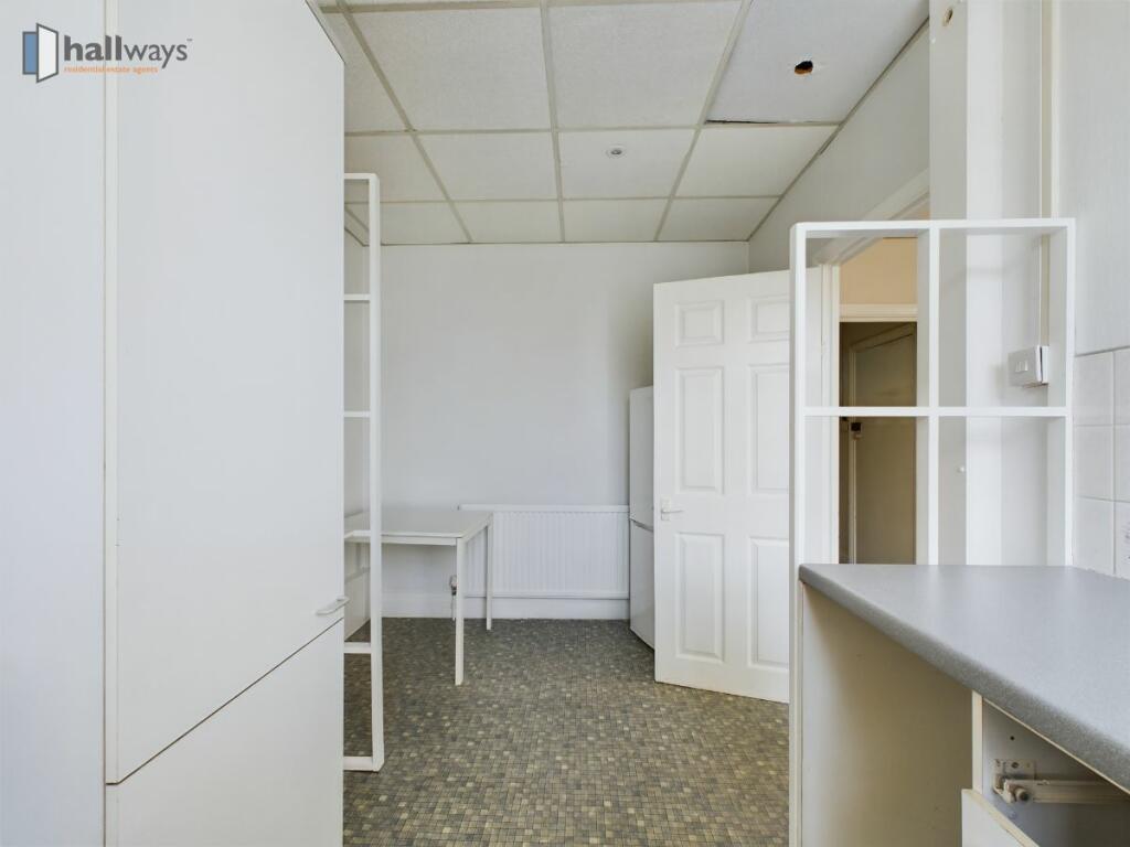 Additional image 7 of a Brighton Road, Coulsdon