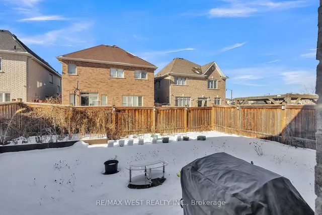 Additional image 21 of 84 Lone Rock Circ