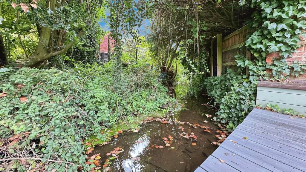 Additional image 21 of Vicarage Lane, Great Baddow, Chelmsford, CM2