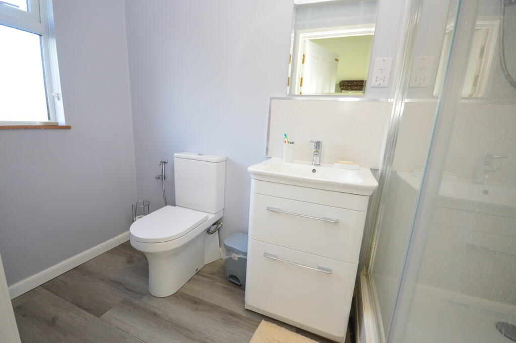 Additional image 16 of Rosabelle Avenue, Wivenhoe