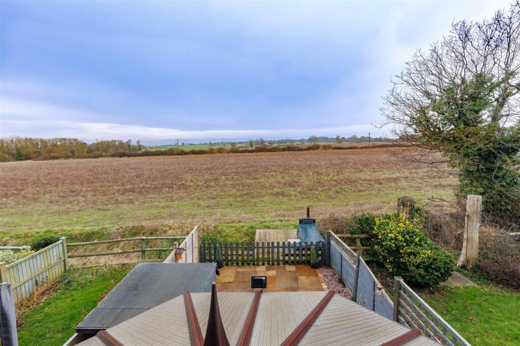 Additional image 10 of Green Close, Epping Green, Epping