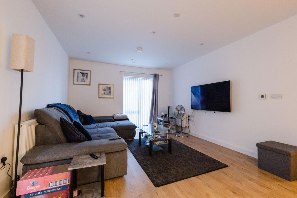 Additional image 11 of Goldington Crescent, Billericay, CM12