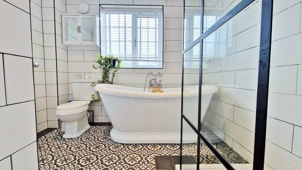 Additional image 24 of The Street, Kirby-Le-Soken