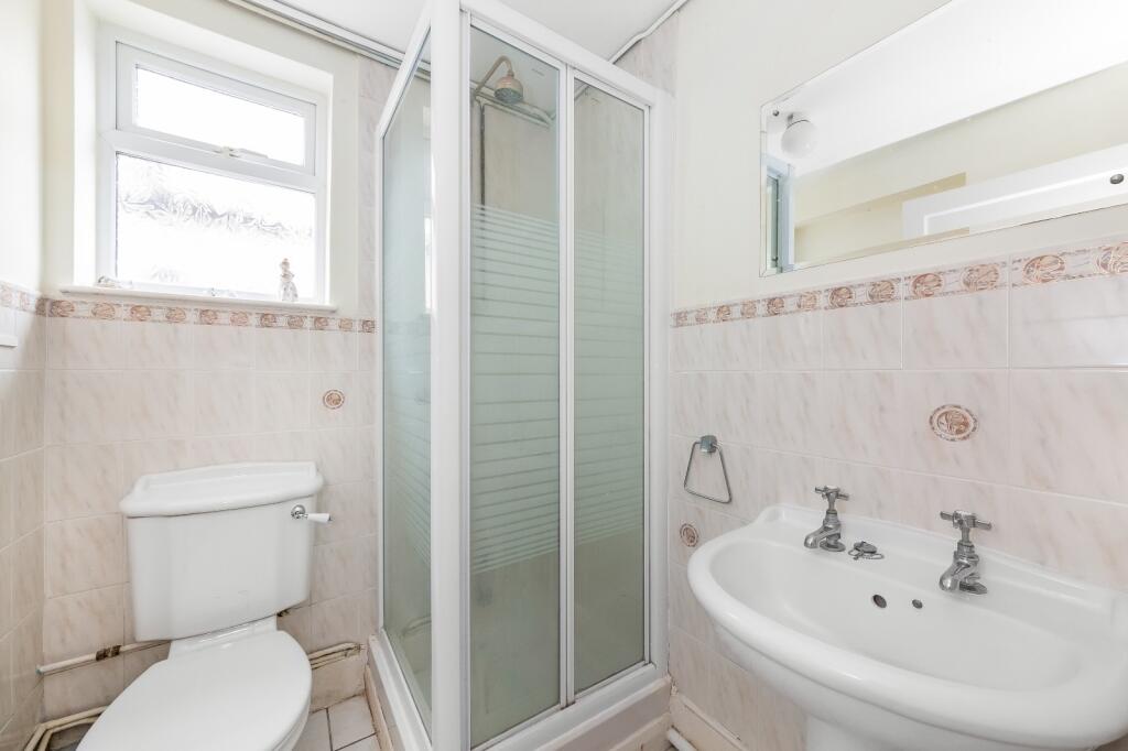 Additional image 9 of Fryston Avenue, Coulsdon, CR5