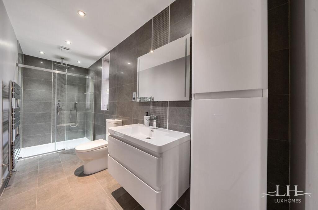 Additional image 15 of Wansford Close, Brentwood