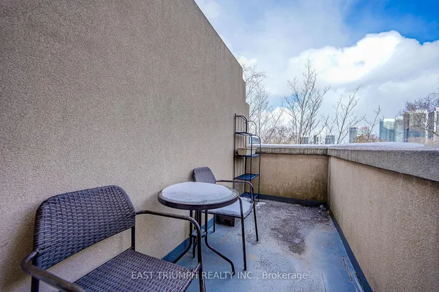 Additional image 32 of 9 Greenbriar Rd Unit 302