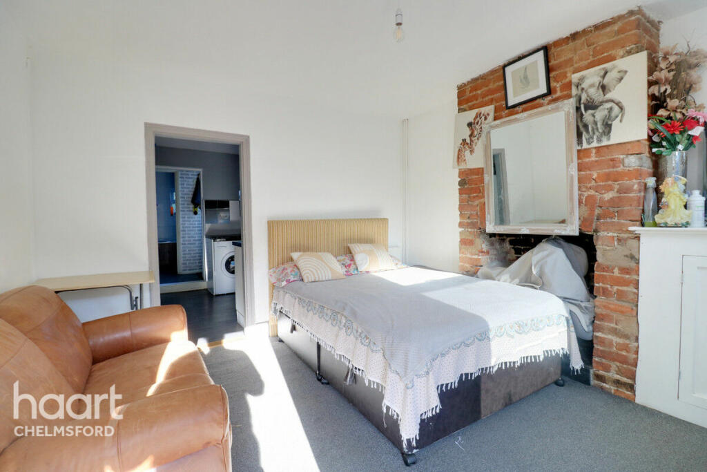 Additional image 5 of Baddow Road, Chelmsford