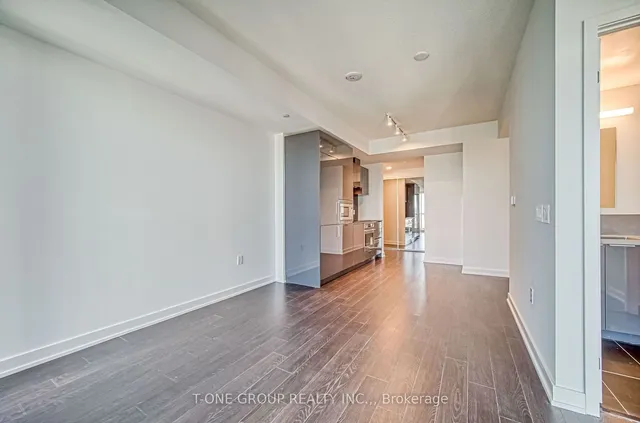 Additional image 18 of 238 Simcoe St