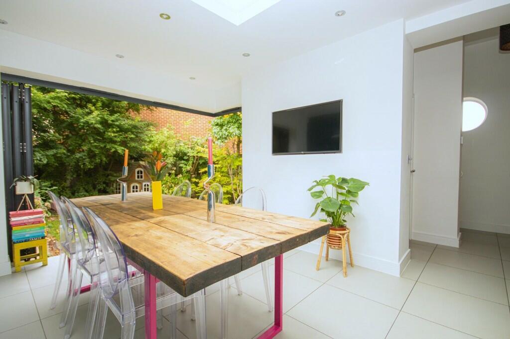 Additional image 8 of Drovers Mead, Warley, Brentwood, Essex, CM14