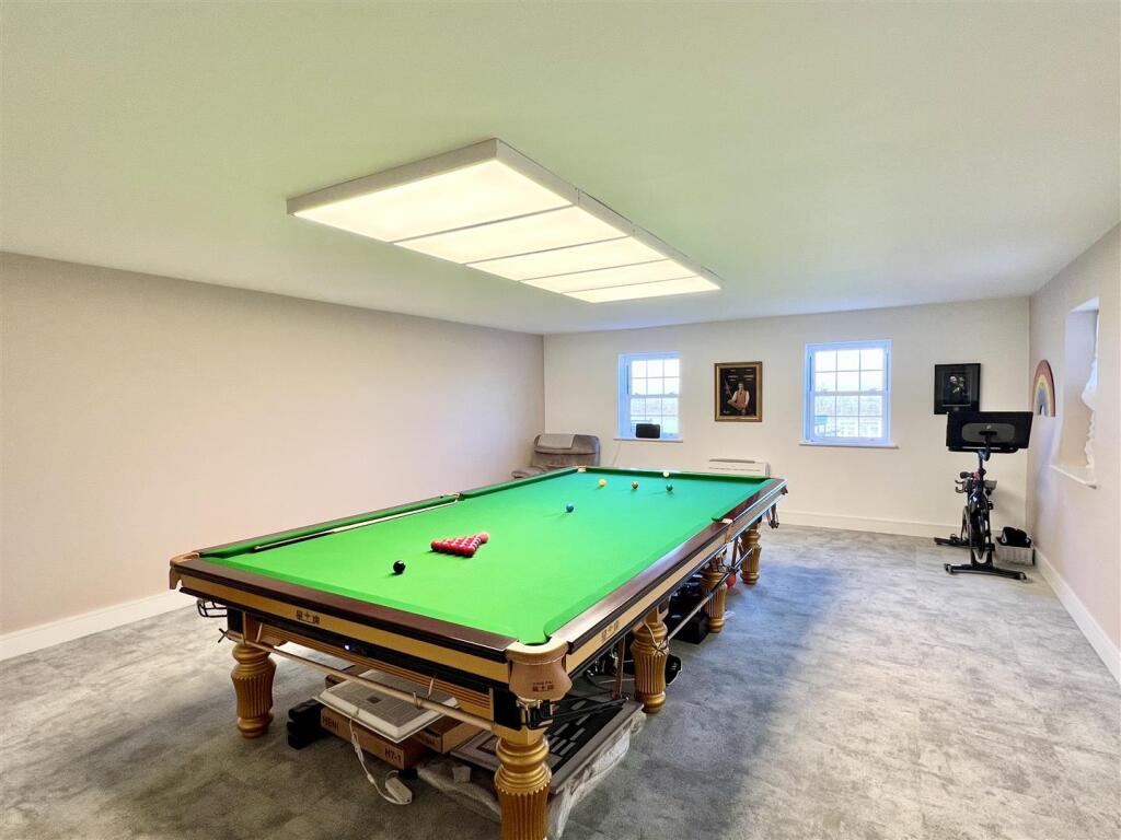 Additional image 28 of Maple Close, Writtle, Chelmsford