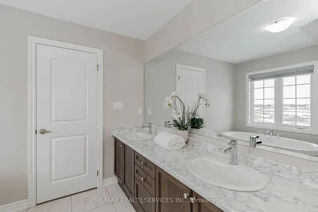 Additional image 15 of 48 Puffin Cres