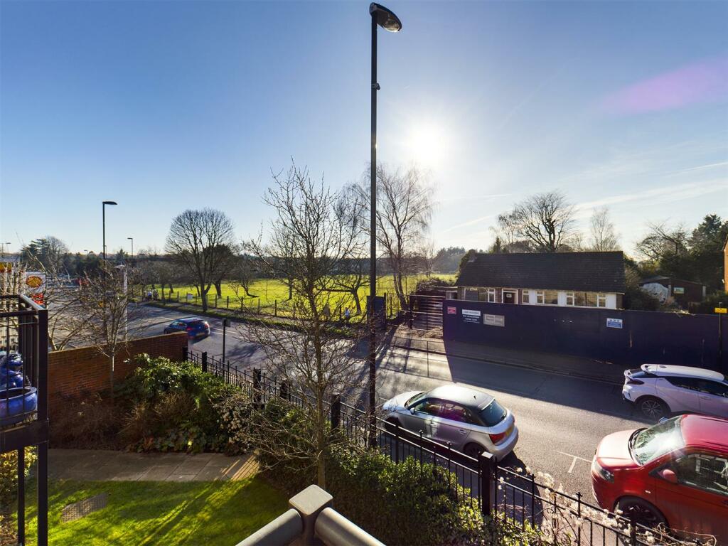 Additional image 9 of Yew Tree Court, Sanderstead Village