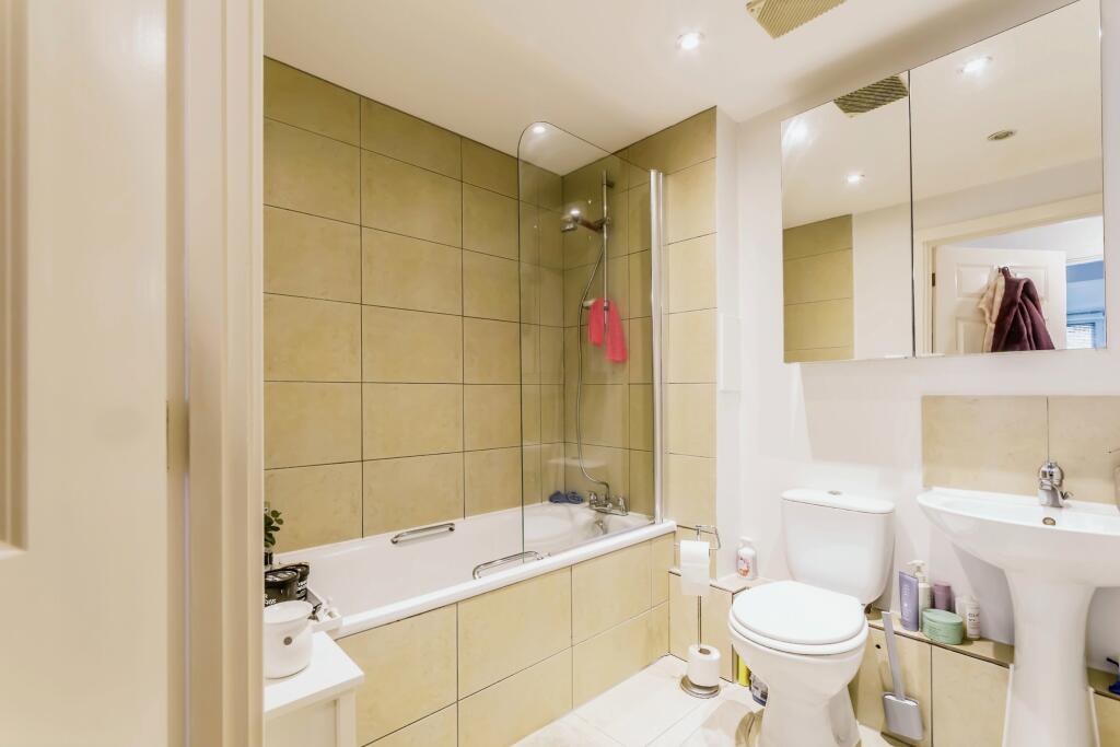 Additional image 8 of Holm Court, Westway, Caterham, Surrey, CR3