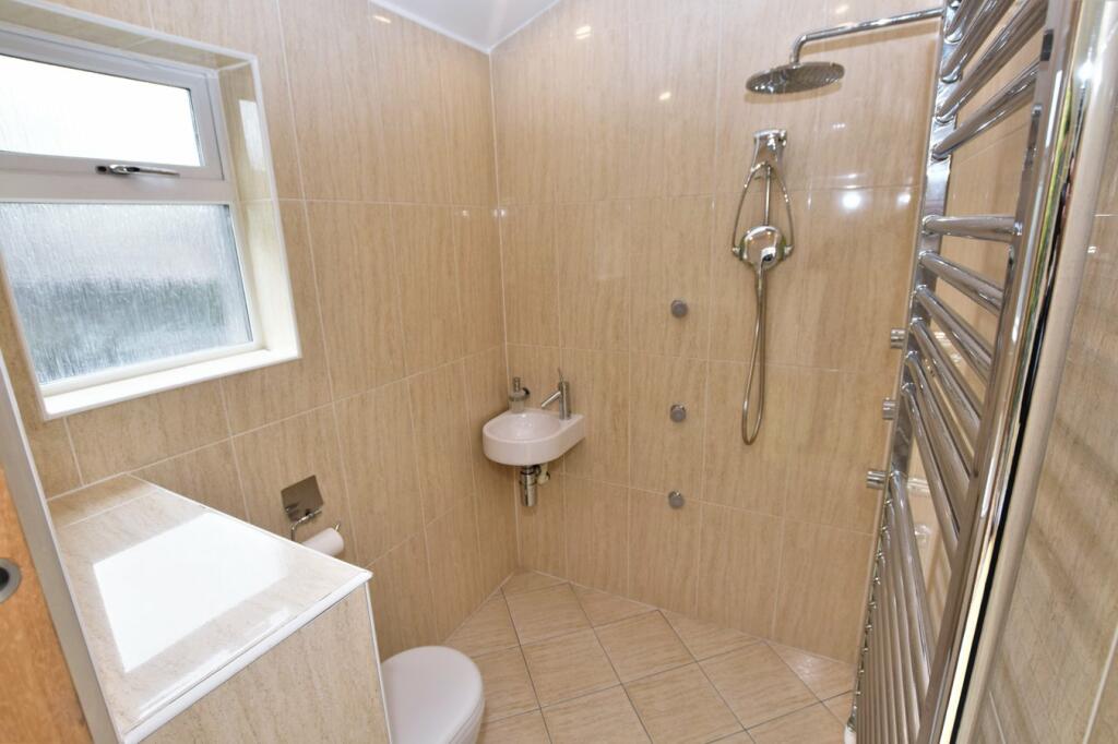 Additional image 12 of Passingham Avenue, Billericay, CM11