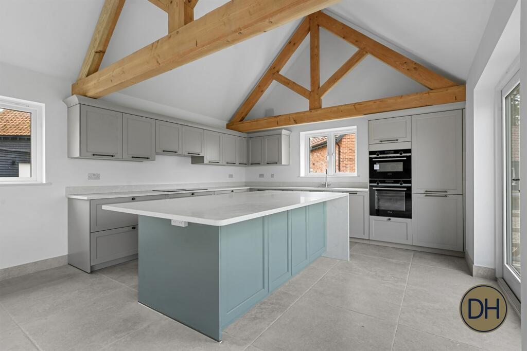 Additional image 5 of Quince Hall Farm, Chelmsford Road, Blackmore, Essex CM4