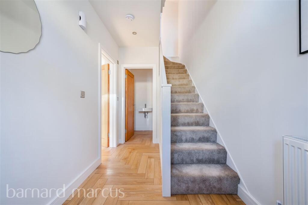 Additional image 16 of Greenway Drive, Shirley