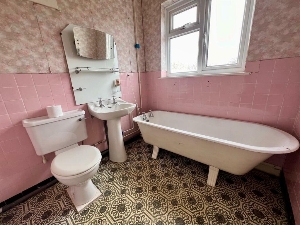 Additional image 12 of King Edward Avenue, Burnham-on-crouch