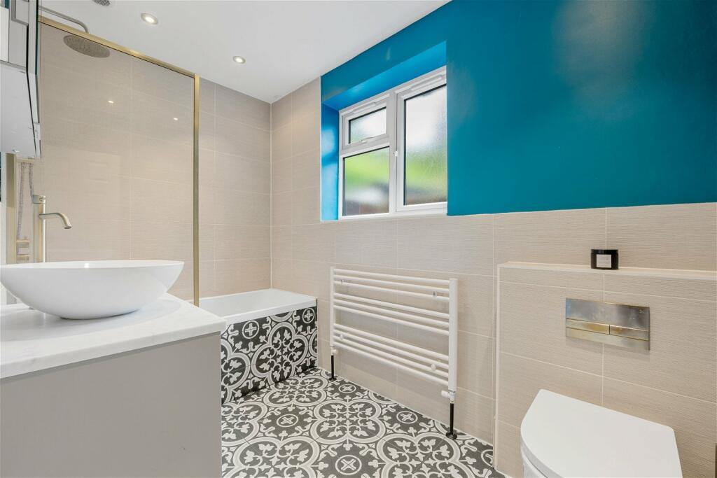 Additional image 17 of Caterham Drive, Coulsdon, CR5 1JQ