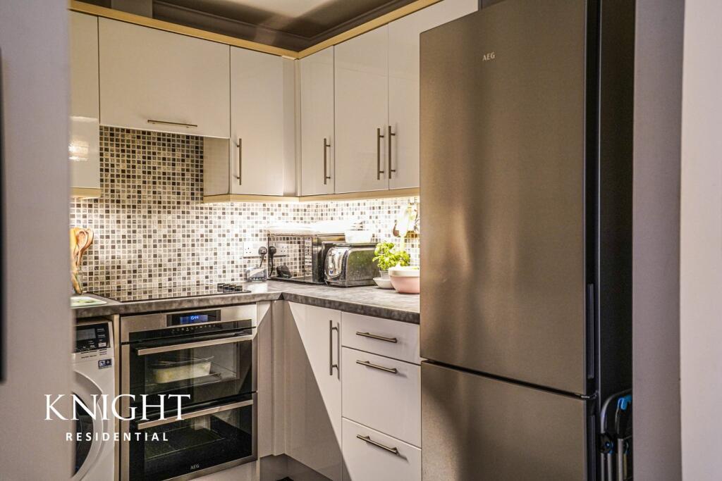 Additional image 6 of Groves Close, Colchester, CO4