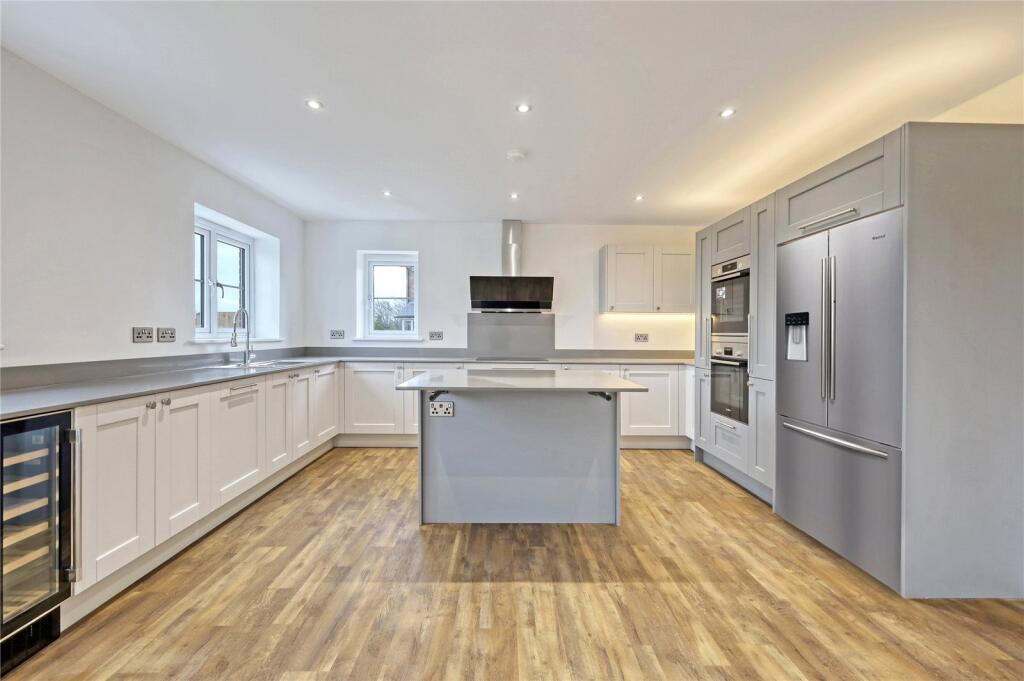 Additional image 3 of Larcombe Mews, Main Road, Margaretting, Ingatestone, CM4