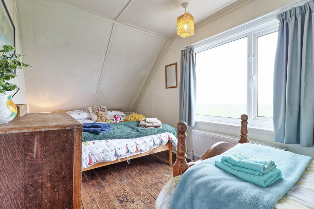 Additional image 18 of Beach Road, Lee-Over-Sands, Clacton-on-sea, CO16 8ET