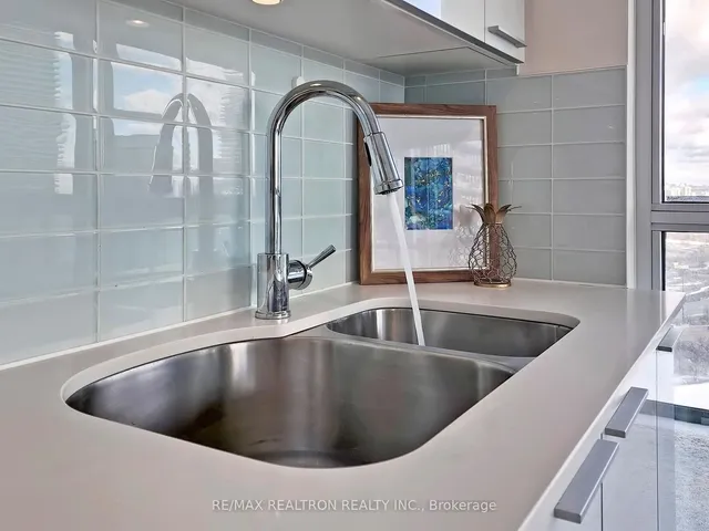 Additional image 15 of 10 Park Lawn Rd Unit 3709