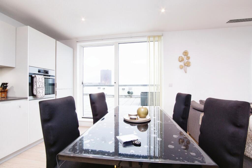 Additional image 17 of Cherry Orchard Road, Croydon, CR0