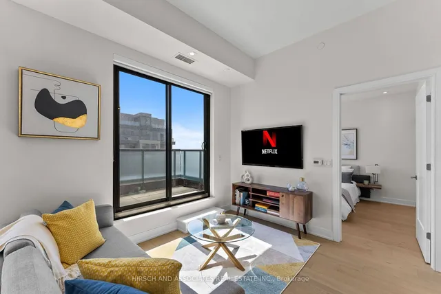 Additional image 3 of 840 St Clair Ave Unit 904