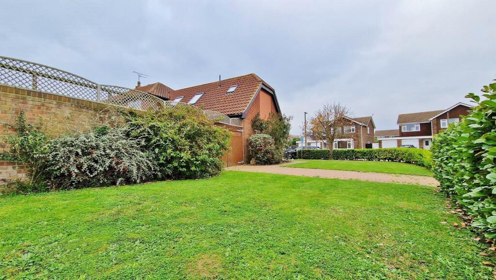 Additional image 37 of Frietuna Road, Frinton-on-Sea