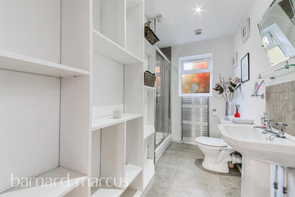 Additional image 7 of Mitchley Avenue, South Croydon