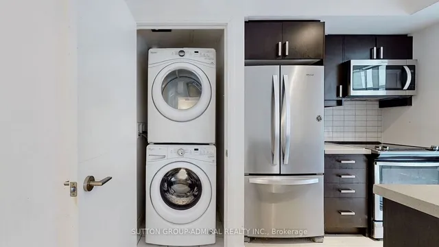 Additional image 10 of 50 Wellesley St Unit 711