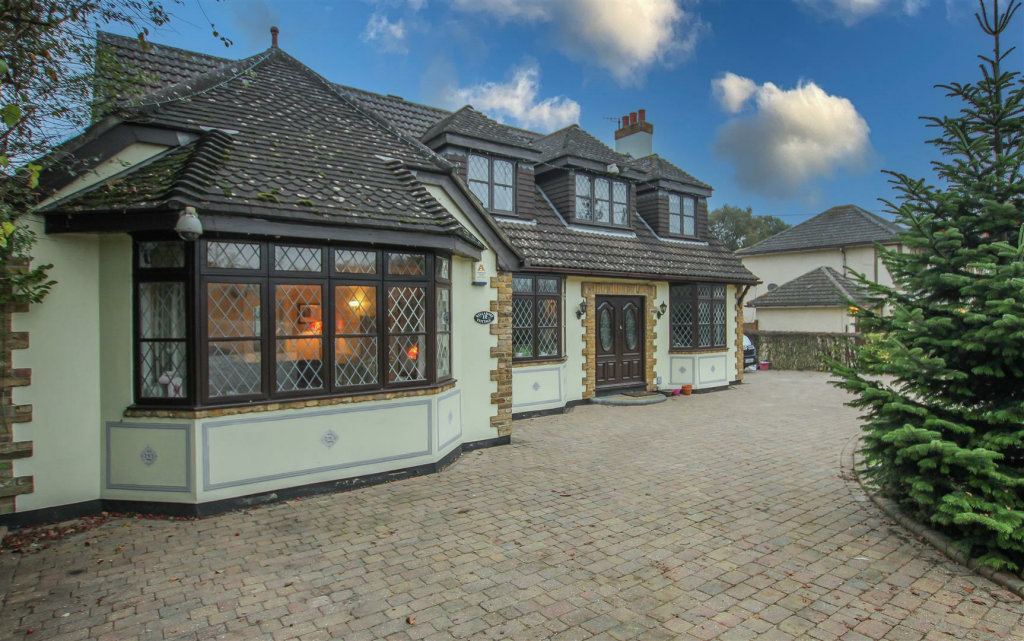 Additional image 33 of Nags Head Lane, Brentwood