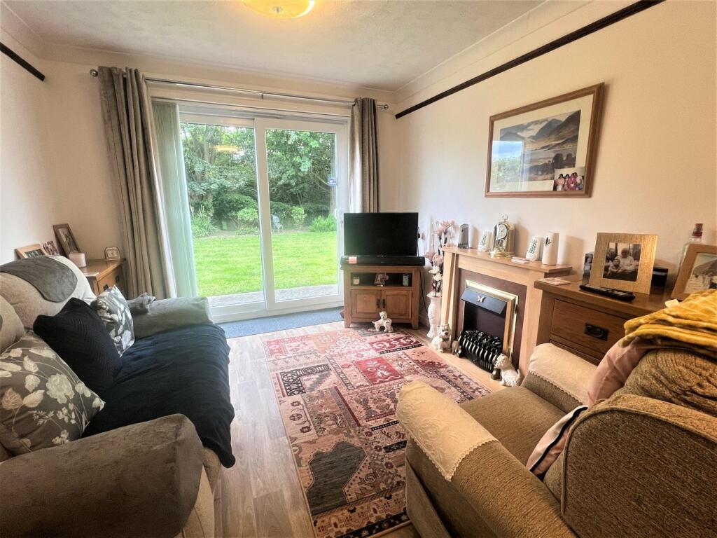 Additional image 3 of North Street, WALTON ON THE NAZE, CO14