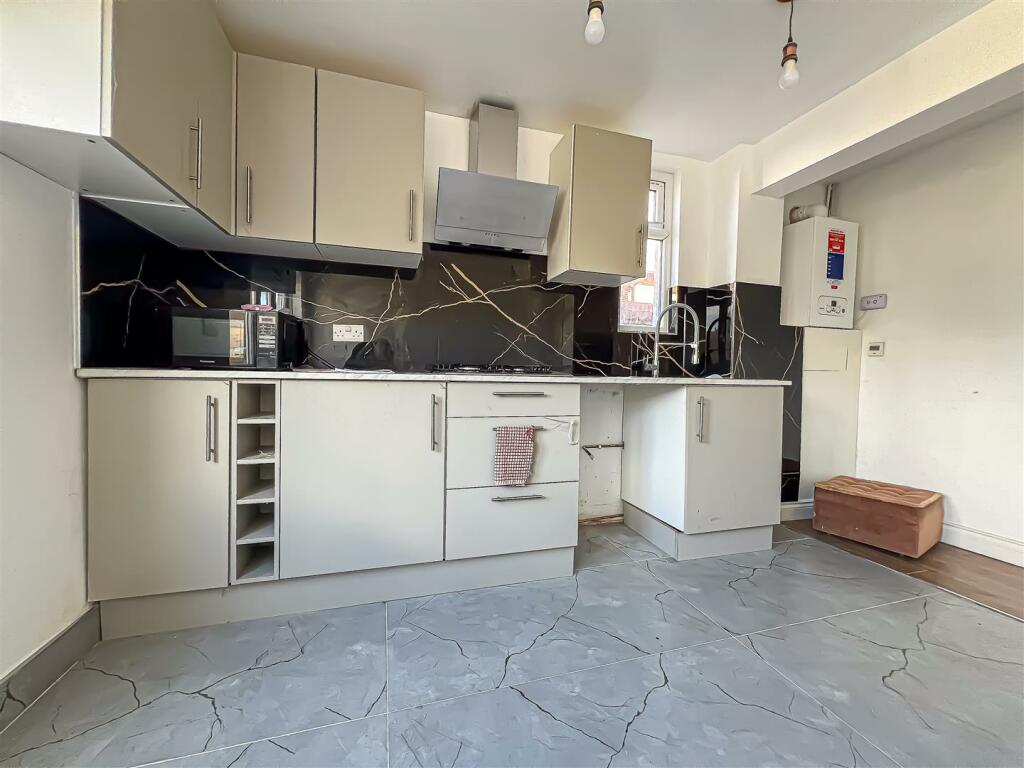 Additional image 8 of Wellesley Road, Clacton-On-Sea