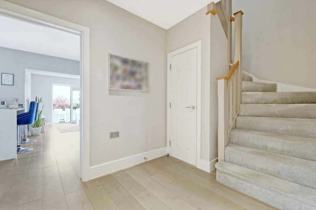 Additional image 5 of Little Ridings Lane, Ingatestone, CM4