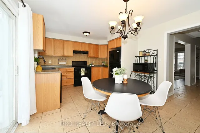 Additional image 9 of 21 Vista Green Cres