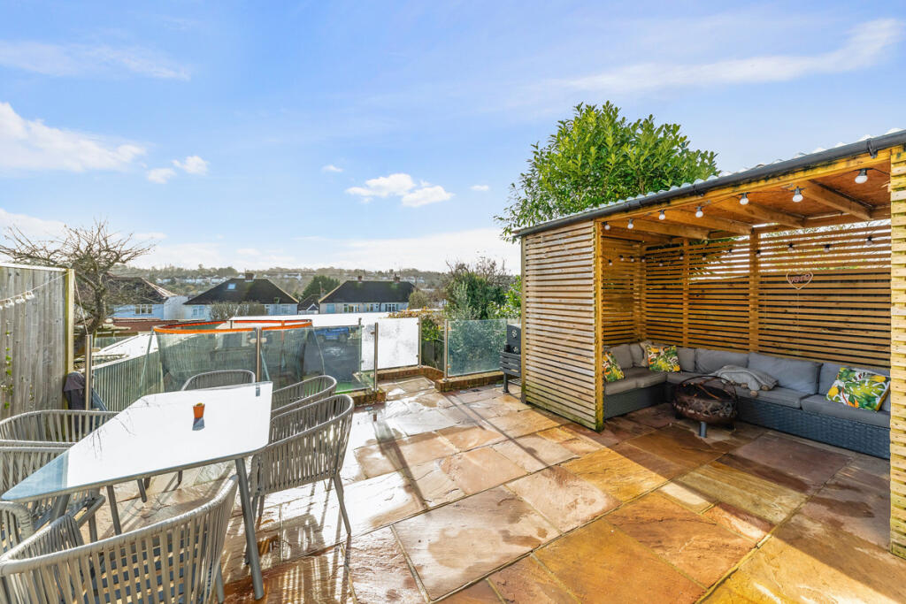 Additional image 11 of Nutfield Road, Coulsdon, CR5