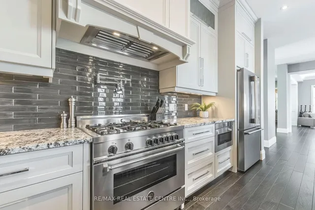 Additional image 8 of 258 Edgewater Cres Unit 4